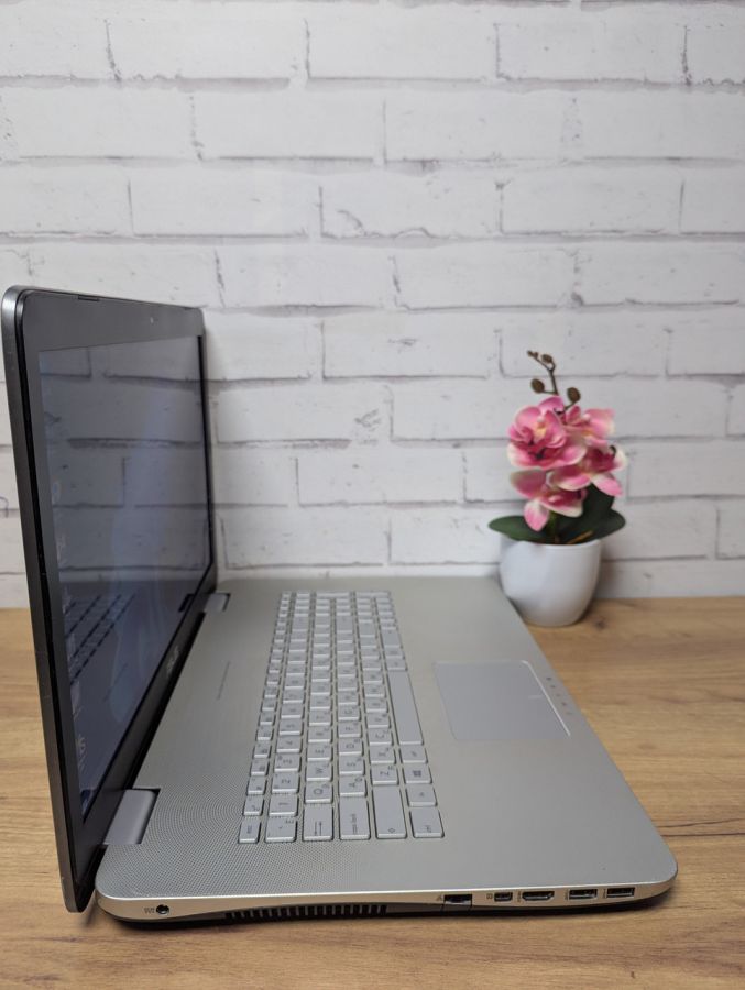 Ноутбук Б/В ASUS N751J, Intel Core i7-4710HQ, DDR3 12GB, SSD 128GB, NVIDIA GeForce GTX 850M 2GB, 17"