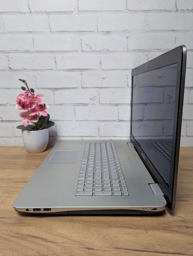 Ноутбук Б/В ASUS N751J, Intel Core i7-4710HQ, DDR3 12 GB, SSD 128GB, NVIDIA GeForce GTX 850M 2Gb, 17.3"