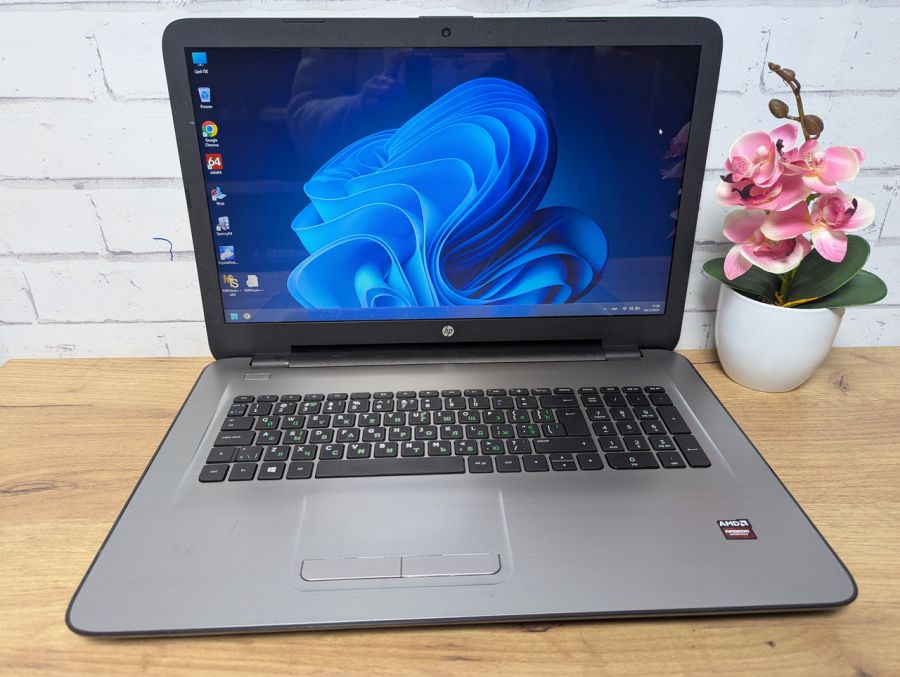 Ноутбук Б/В HP 17-Y001NO, AMD A8-7410, DDR3 16 GB, SSD 360GB, AMD Radeon R5 1Gb, 17.3"