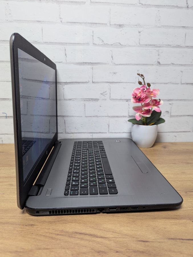Ноутбук Б/В HP 17-Y001NO, AMD A8-7410, DDR3 16 GB, SSD 360GB, AMD Radeon R5 1Gb, 17.3"