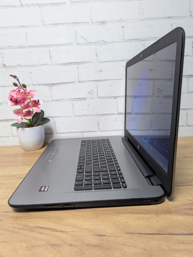 Ноутбук Б/В HP 17-Y001NO, AMD A8-7410, DDR3 16 GB, SSD 360GB, AMD Radeon R5 1Gb, 17.3"