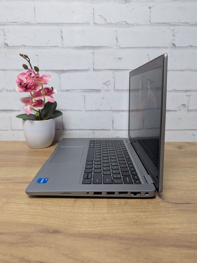 Ноутбук Б/В Dell Latitude 5420, Intel Core i5-1135G7, DDR4, SSD 256GB, 14" Full HD
