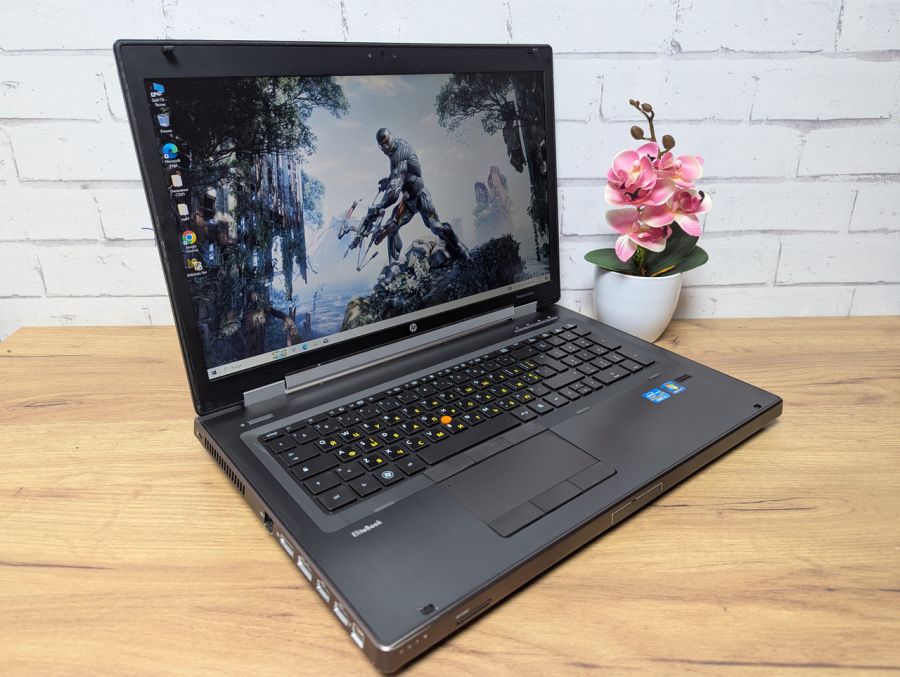 Ноутбук Б/В HP ElitteBook 8760W, Intel Core i5-2520M, DDR3, SSD 128GB, NVIDIA Quadro 2000M 2Gb, 17" Full HD