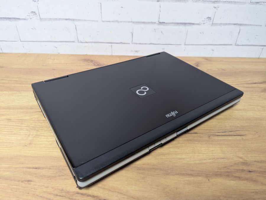 Уцінка! Ноутбук Б/В Fujitsu E780, Intel Core i5-560M, DDR3 4 GB, SSD 128GB, 15.6" HD