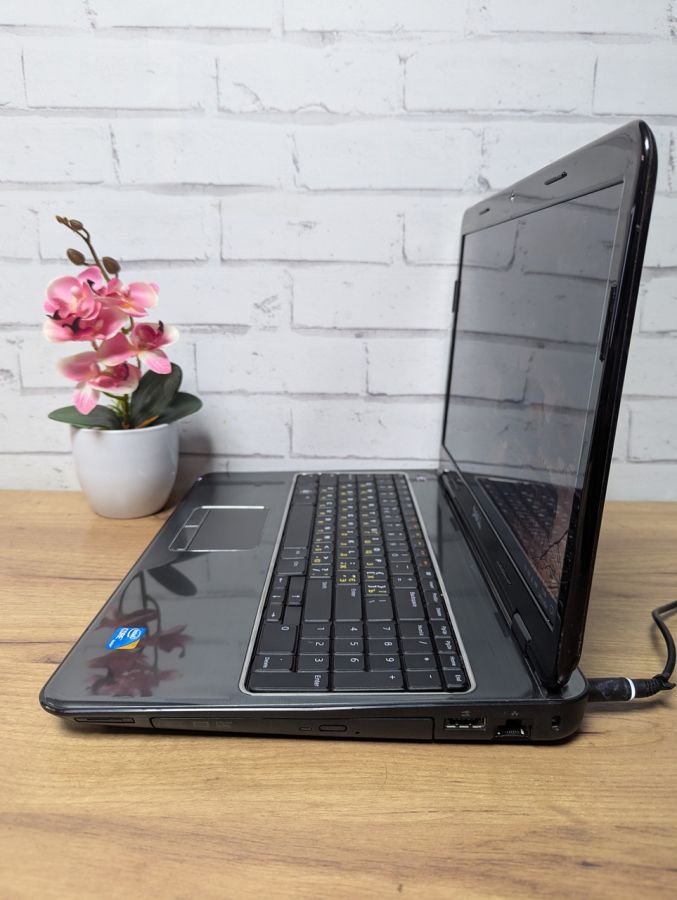 Ноутбук Б/В Dell Inspiron N5010, Intel Core i3-370M, DDR3 4GB, SSD 128GB, 15.6" HD