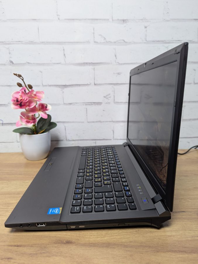 Уцінка! Ноутбук Б/В Terra W25CSW, Intel Core i5-4210M, DDR3 8 GB, SSD 128GB, 15.6" HD