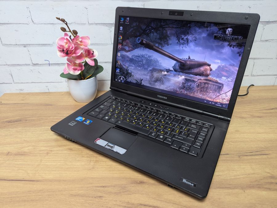 Уцінка! Ноутбук Б/В Toshiba Tecra A11, Intel Core i5-560M, DDR3, SSD 128GB, 15.6" HD