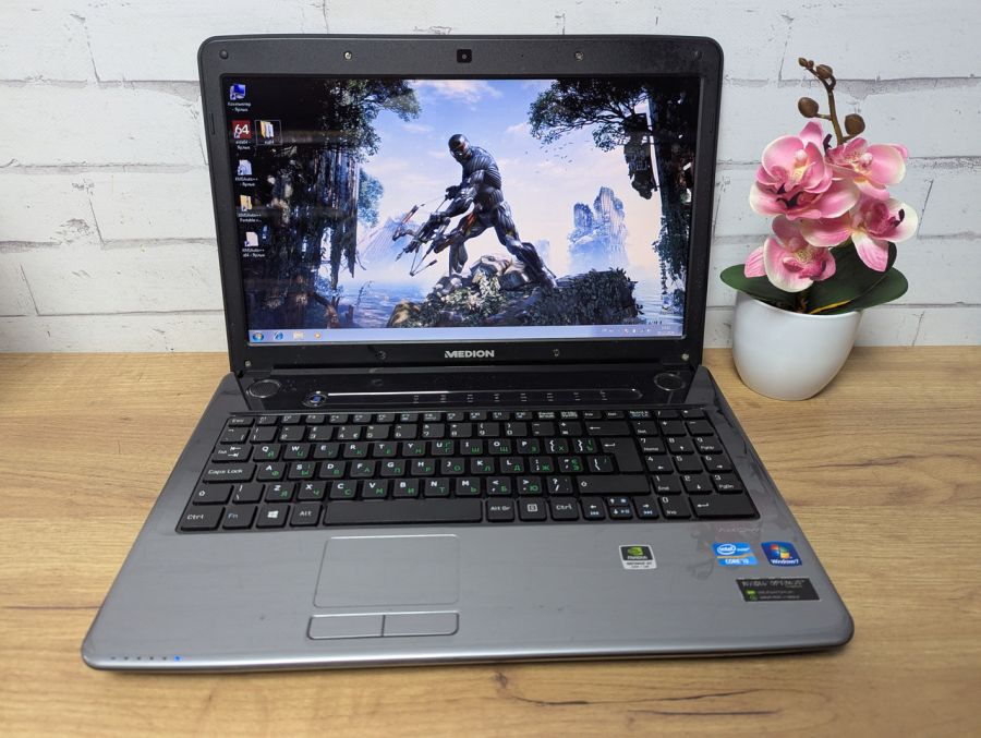 Ноутбук Б/В Medion P6634, Intel Core i3-2350M, DDR3, HDD 1GB, NVIDIA GeForce GT630M, 15.6"