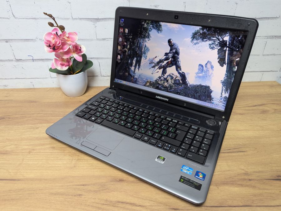 Ноутбук Б/В Medion P6634, Intel Core i3-2350M, DDR3, HDD 1GB, NVIDIA GeForce GT630M, 15.6"