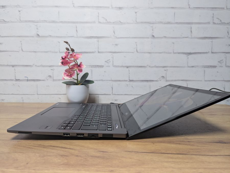 Уцінка! Ноутбук Б/В Fujitsu U904, Intel Core i7-4600U, DDR3 6 GB, SSD 128GB, 14" HD