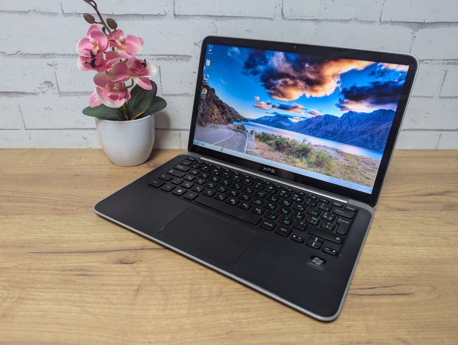 Ноутбук Б/В Dell XPS, Intel Core i5-2467M, DDR3 3 GB, SSD 128GB, 13" HD