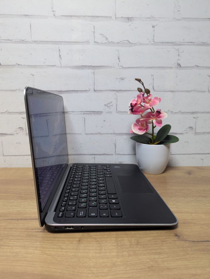 Ноутбук Б/В Dell XPS, Intel Core i5-2467M, DDR3 3 GB, SSD 128GB, 13" HD