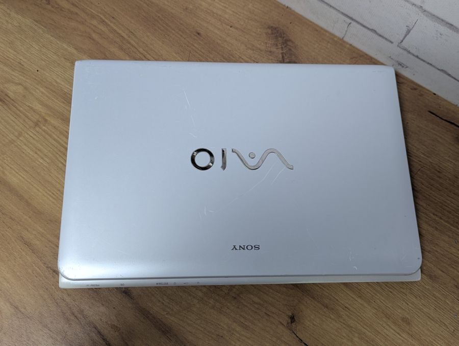 Ноутбук Б/В Sony SVE151J11M, Intel Core i3-3110M, DDR3 8 GB, SSD 128GB, 15.6" HD
