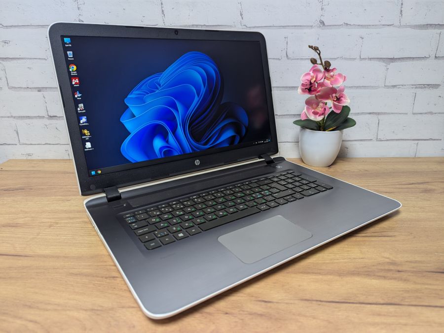 Ноутбук Б/В HP Pavilion 17, AMD A10, DDR3 8 GB, SSD 360GB, AMD Radeon R7 M360, 17" Full HD