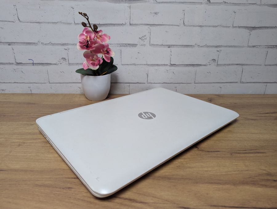 Ноутбук Б/В HP Pavilion 17, AMD A10, DDR3 8 GB, SSD 360GB, AMD Radeon R7 M360, 17" Full HD