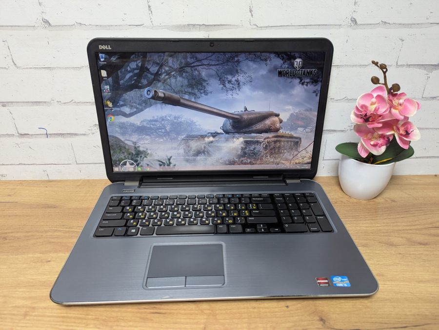 Ноутбук Б/В Dell Inspiron 17R-5721, Intel Core i5-3337U, DDR3 16 GB, SSD 256GB, AMD Radeon HD 8500M, 17.3" HD
