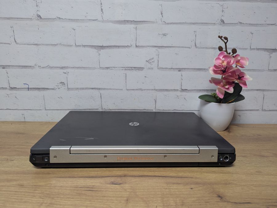 Ноутбук Б/В HP EliteBook 8570W, Intel Core i7-3630QM, DDR3 8 GB, SSD 256GB, AMD Radeon HD 7700M, 15.6" Full HD