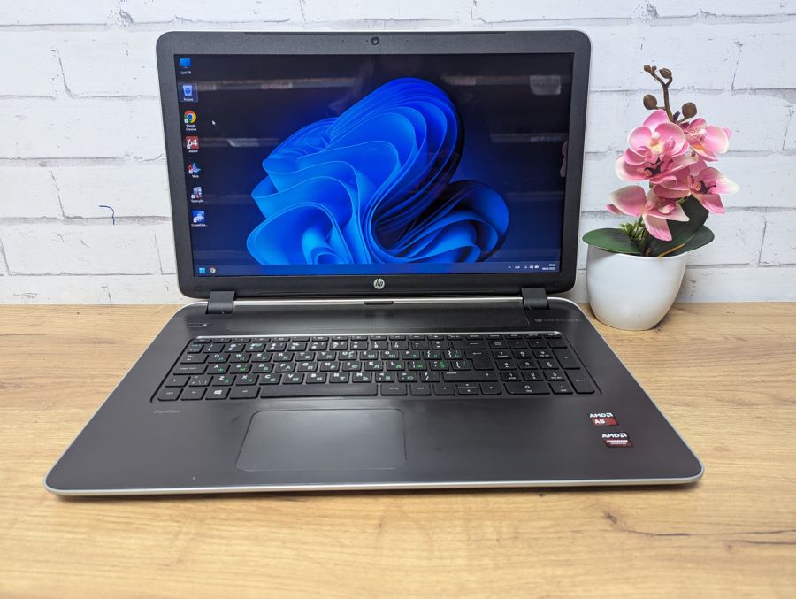 Ноутбук Б/В HP Pavilion ProtectSmart, AMD A8-6410, DDR3 8 GB, SSD 256GB, AMD Radeon R7 M260 2Gb, 17"
