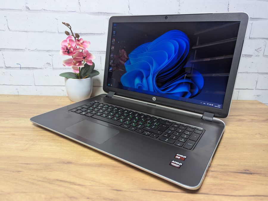 Ноутбук Б/В HP Pavilion ProtectSmart, AMD A8-6410, DDR3 8 GB, SSD 256GB, AMD Radeon R7 M260 2Gb, 17"