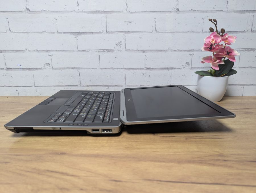 Уцінка! Ноутбук Б/В Latitude E6320, Intel Core i5-2520M, DDR3 8 GB, SSD 128GB, 15.6" HD