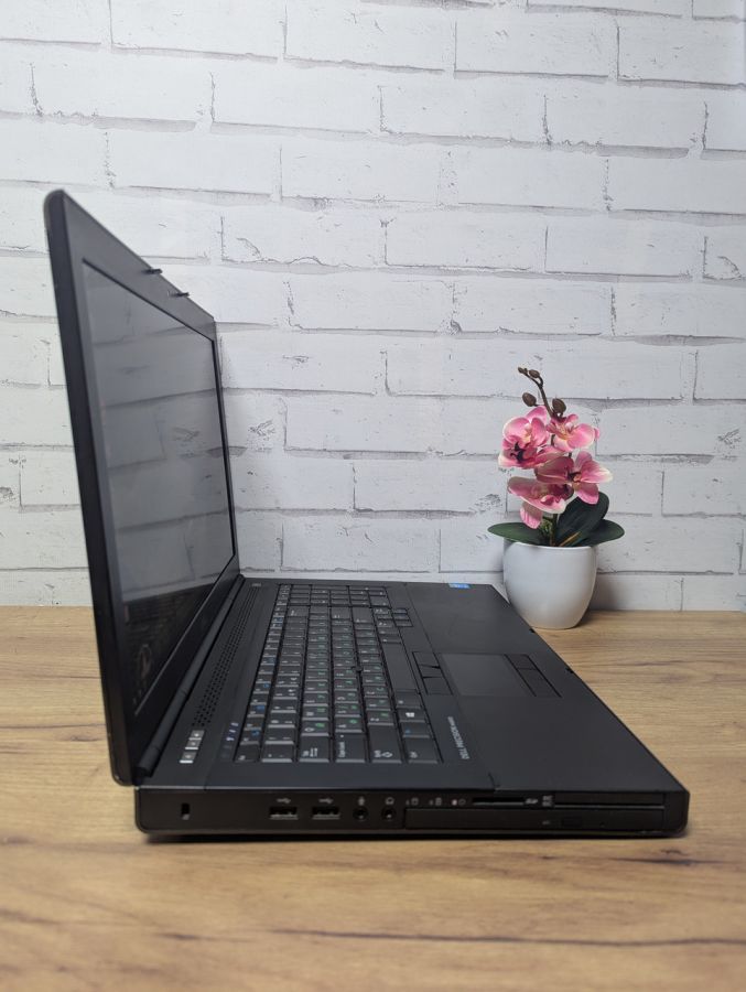 Ноутбук Б/В Dell Precision M6800, Intel Core i7-4910MQ, DDR3 24 GB, SSD 128GB + HDD 1000GB, AMD FirePro M6100 2Gb, 17" Full HD