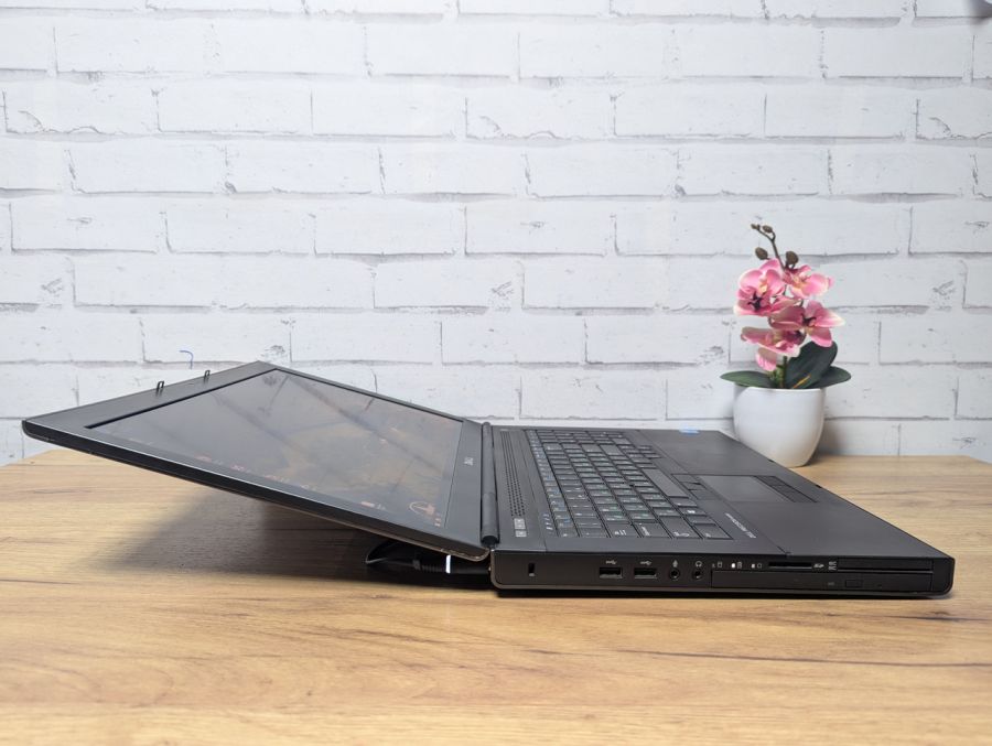 Ноутбук Б/В Dell Precision M6800, Intel Core i7-4910MQ, DDR3 24 GB, SSD 128GB + HDD 1000GB, AMD FirePro M6100 2Gb, 17" Full HD