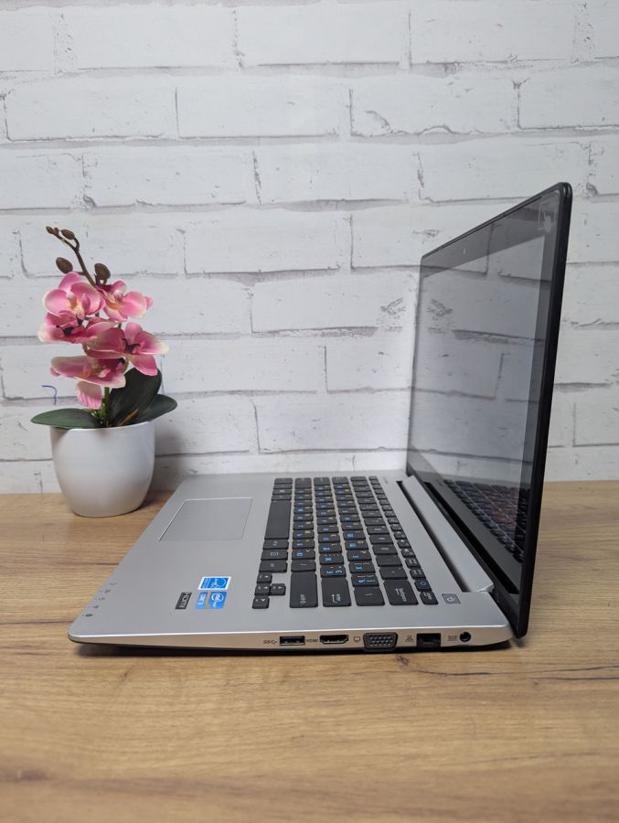 Ноутбук Б/В ASUS S300C, Intel Core i3-3217U, DDR3 4 GB, SSD 256GB, 13.3" Сенсор