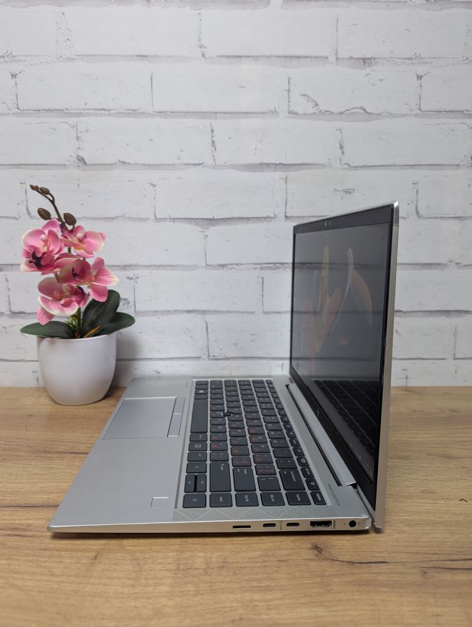 Ноутбук Б/В HP EliteBook 845 G7, AMD Ryzen 5 PRO 4650U, DDR4 16 GB, SSD 256GB, AMD Radeon Graphics, 14" Full HD Сенсор