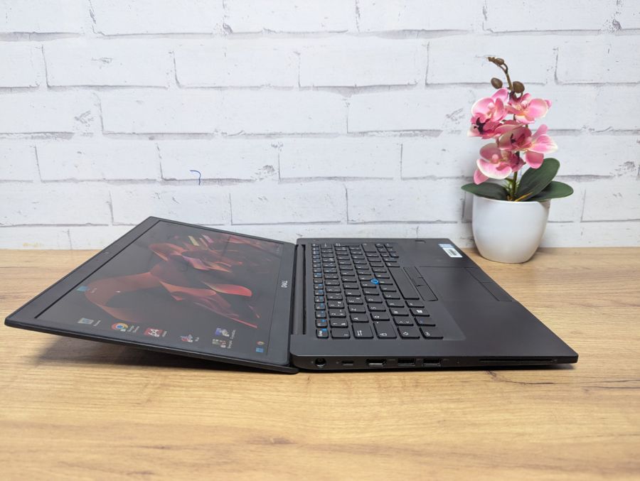 Уцінка! Ноутбук Б/В Dell Latitude 7490, Intel Core i5-8350U, DDR4 16 GB, SSD 256GB, 14" Full HD Сенсор