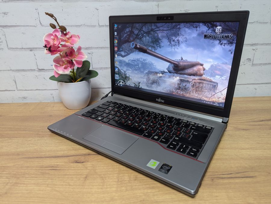 Ноутбук Б/В Fujitsu E744, Intel Core i5-4300M, DDR3 16GB, SSD 128GB, 14" HD