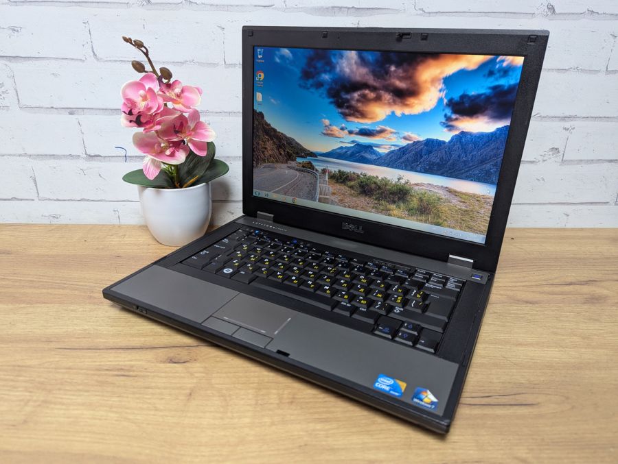 Ноутбук Б/В Dell Latitude E5410, Intel Core i5-520M, DDR3 8GB, SSD 128GB, 14" HD