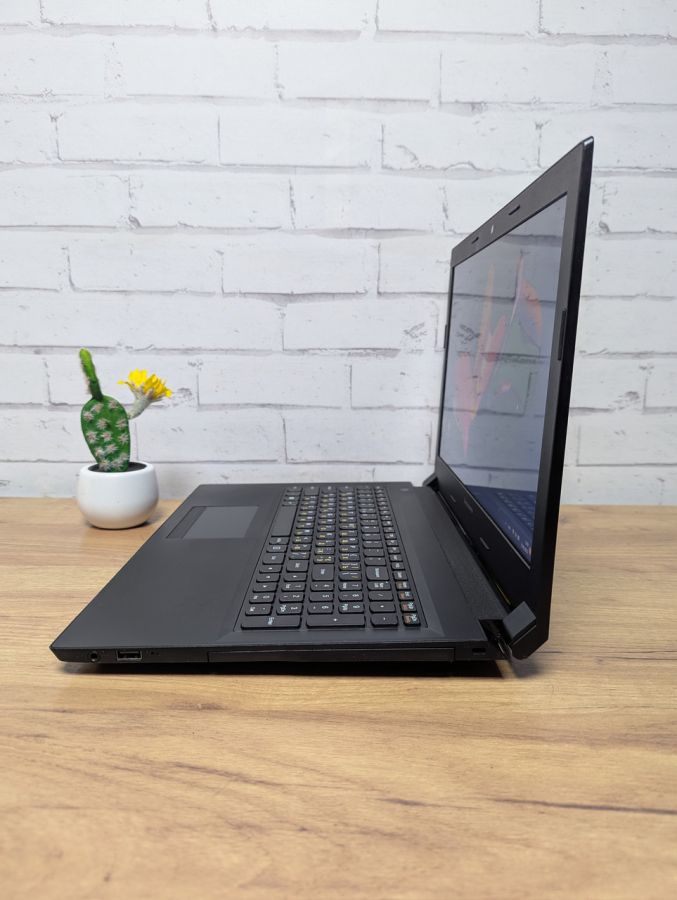 Ноутбук Б/В Lenovo B50-30, Intel Celeron N2840, DDR3 8 GB, SSD 128GB, 15.6" HD