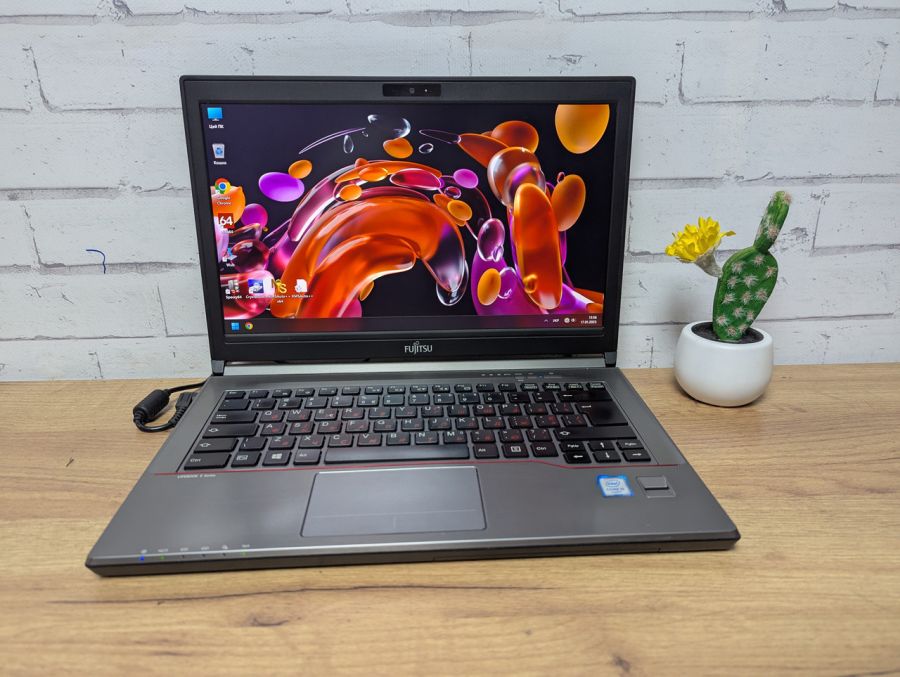 Уцінка! Ноутбук Б/В Fujitsu E745, Intel Core i5-5300U, DDR3 8 GB, SSD 128GB, 14" HD