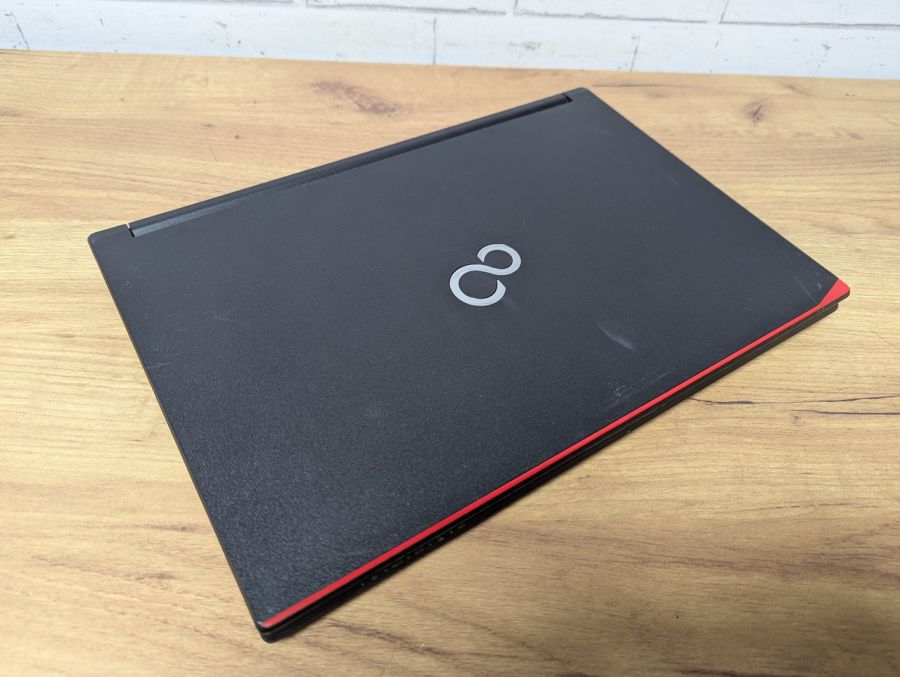 Ноутбук Б/В Fujitsu E544, Intel Core i5-4310M, DDR3 8GB, SSD 128GB, 14" HD