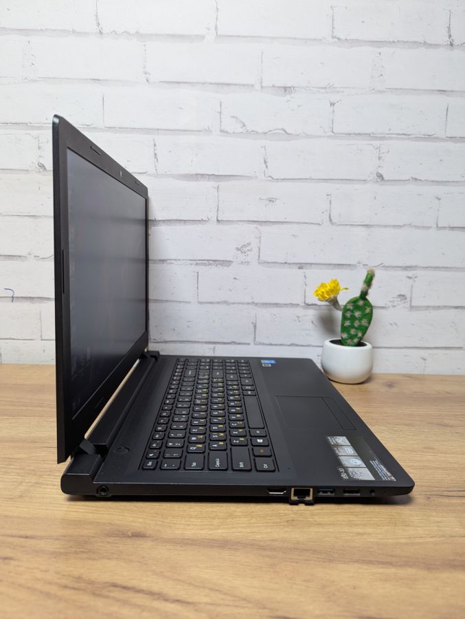 Ноутбук Б/В Lenovo B50-10, Intel Pentium N3540, DDR3 8 GB, SSD 120GB, 15.6" HD