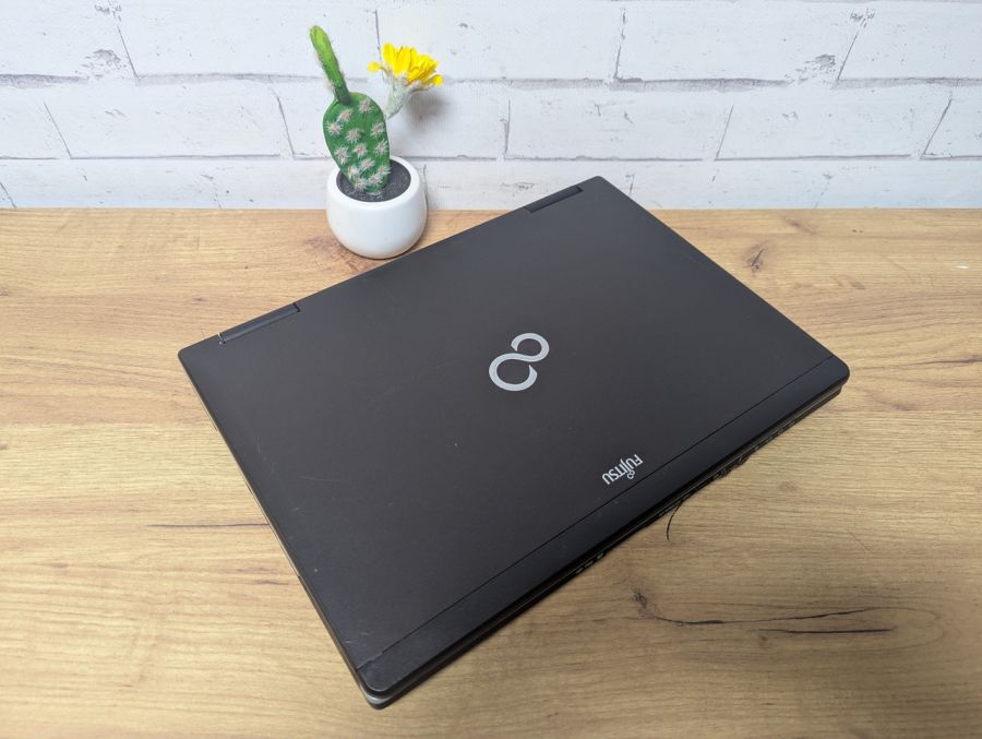 Уцінка! Ноутбук Б/В Fujitsu S781, Intel Core i5-2540M, DDR3 8 GB, SSD 128GB, 13.3" HD