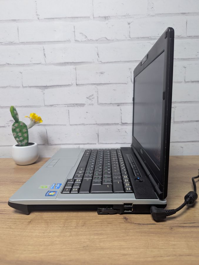 Уцінка! Ноутбук Б/В Fujitsu S781, Intel Core i5-2540M, DDR3 8 GB, SSD 128GB, 13.3" HD