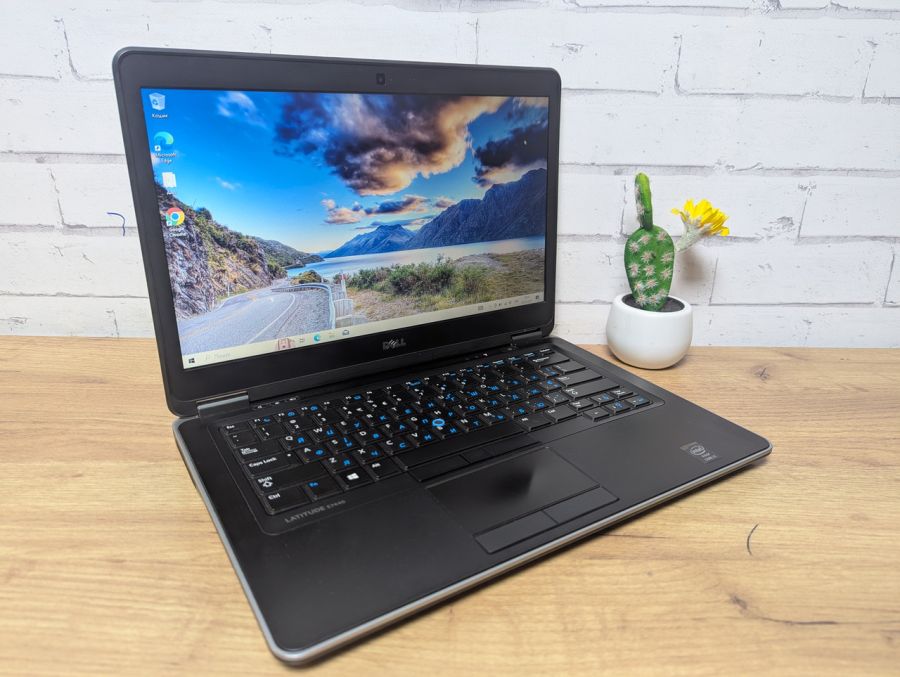 Уцінка! Ноутбук Б/В Dell Latitude E7440, Intel Core i5-4300U, DDR3 8 GB, SSD 128GB, 14" HD