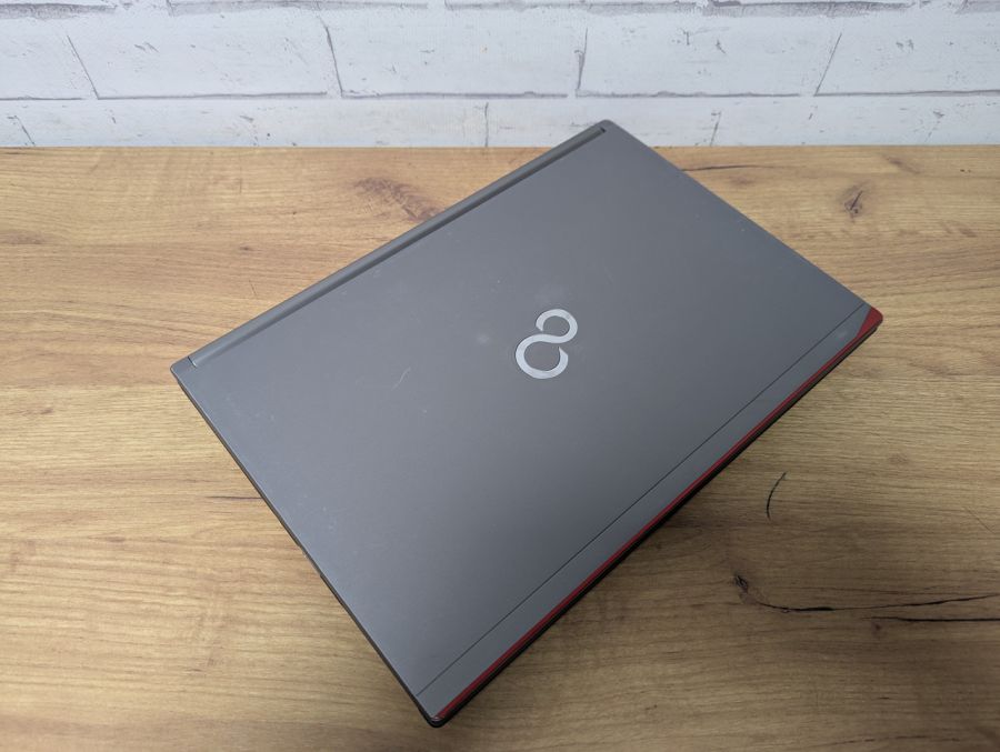 Уцінка! Ноутбук Б/В Fujitsu E746, Intel Core i5-6200U, DDR4 8 GB, SSD 128GB, 14" HD