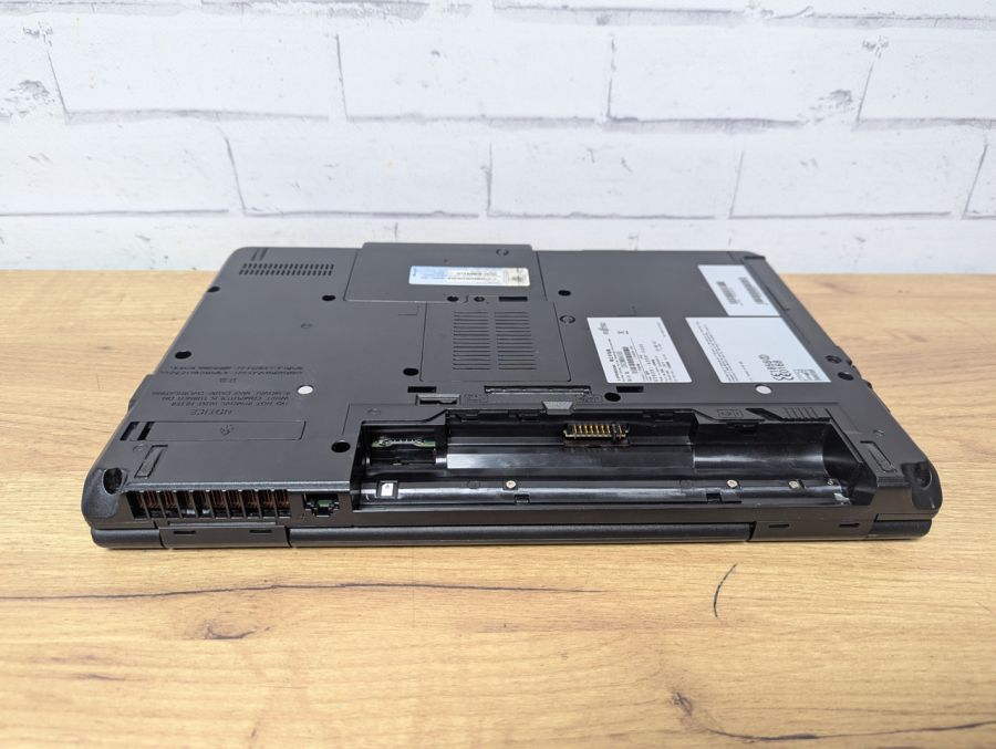 Уцінка! Ноутбук Б/В Fujitsu S782, Intel Core i5-3320M, DDR3 8 GB, SSD 128GB, 13.3" HD