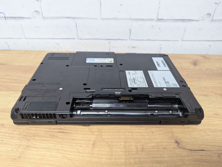 Уцінка! Ноутбук Б/В Fujitsu S782, Intel Core i7-3520M, DDR3 8 GB, SSD 128GB, 13.3" HD