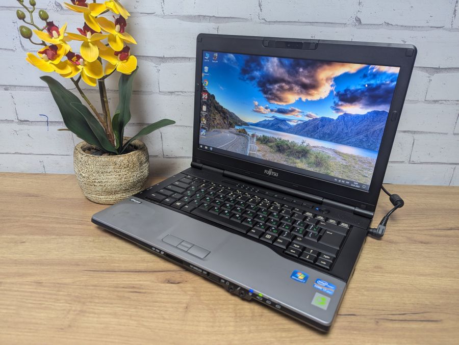 Уцінка! Ноутбук Б/В Fujitsu S782, Intel Core i7-3520M, DDR3 8 GB, SSD 128GB, 13.3" HD