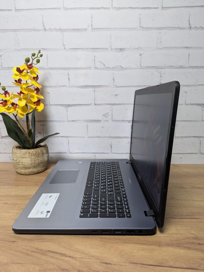 Ноутбук Б/В ASUS VivoBookall17, Intel Core i5-8250U, DDR3 16GB, SSD 128GB, 17" HD