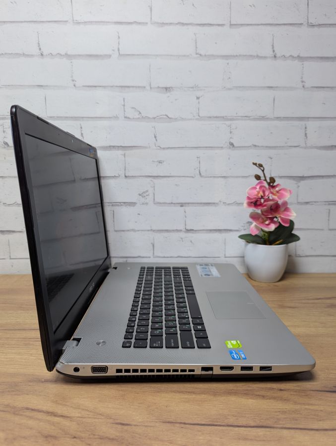 Уцінка! Ноутбук Б/В ASUS N76V, Intel Core i7-3630QM, DDR3 8 GB, SSD 128GB, NVIDIA GeForce GT 740M 2Gb, 17" Full HD