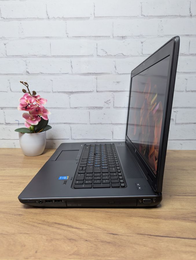 Ноутбук Б/В HP ZBook, Intel Core i7-4800MQ, DDR3, SSD 128GB + SSD 1TB, NVIDIA Quadro K3100M, 17" Full HD