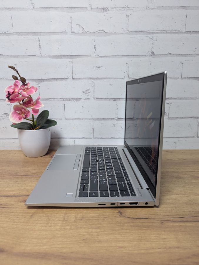 Уцінка! Ноутбук Б/В HP EliteBook 845 G7, AMD Ryzen 5 PRO, DDR4 16 GB, SSD 256GB, AMD Radeon Graphics, 14" Full HD Сенсор