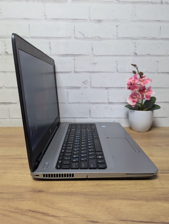 Уцінка! Ноутбук Б/В HP ProBook 650 G2, Intel Core i5-6300U, DDR4 8 GB, SSD 128GB, 15.6" Full HD