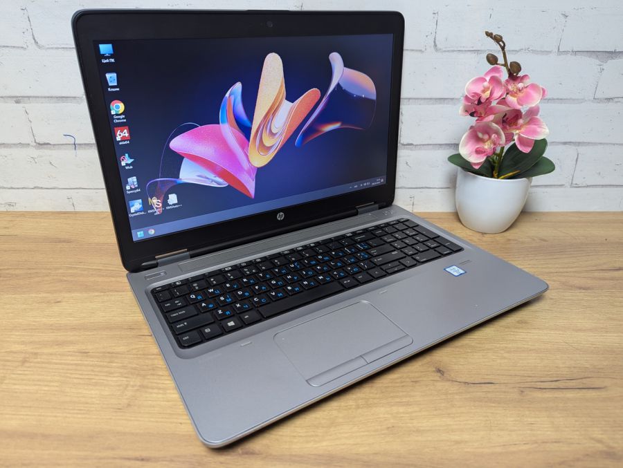 Уцінка! Ноутбук Б/В HP ProBook 650 G2, Intel Core i5-6300U, DDR4 8 GB, SSD 128GB, 15.6" Full HD