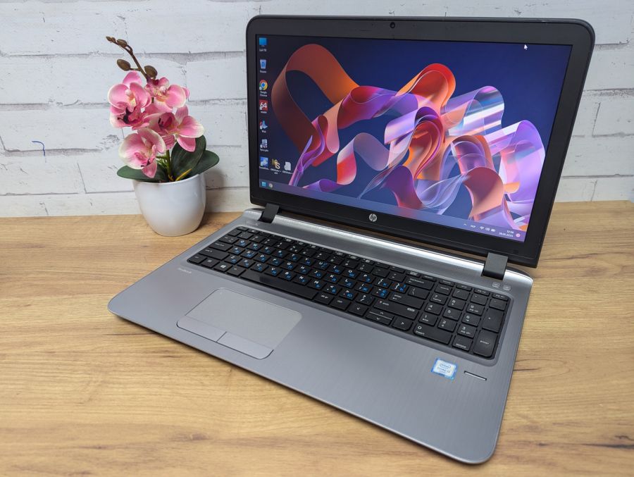 Ноутбук Б/В HP ProBook 450 G3, Intel Core i3-6100U, DDR3 8 GB, SSD 128GB, 15.6" HD