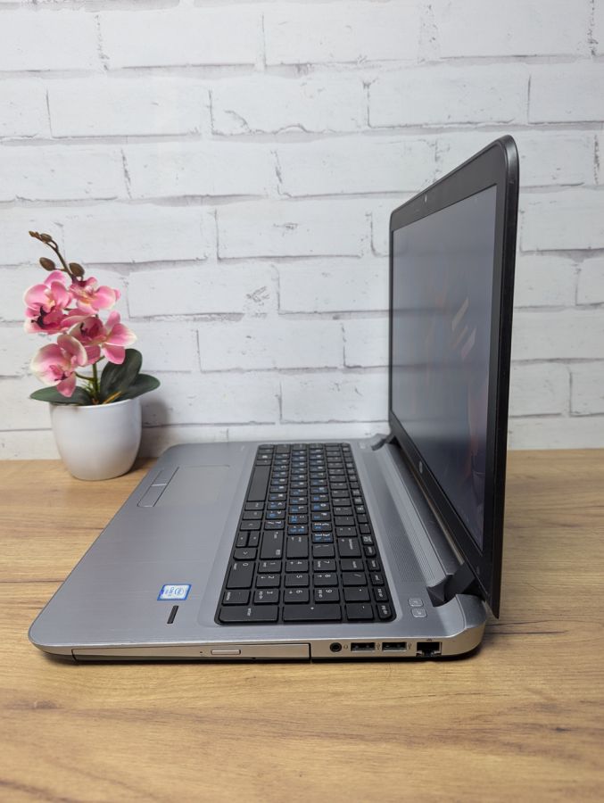 Ноутбук Б/В HP ProBook 450 G3, Intel Core i3-6100U, DDR3 8 GB, SSD 128GB, 15.6" HD